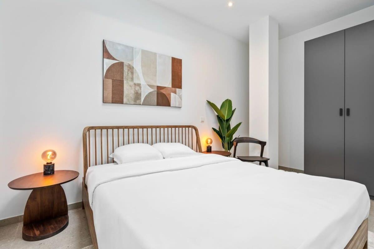 Appartamento Luxurious 2Br Apt With Balcony In Lussemburgo Esterno foto